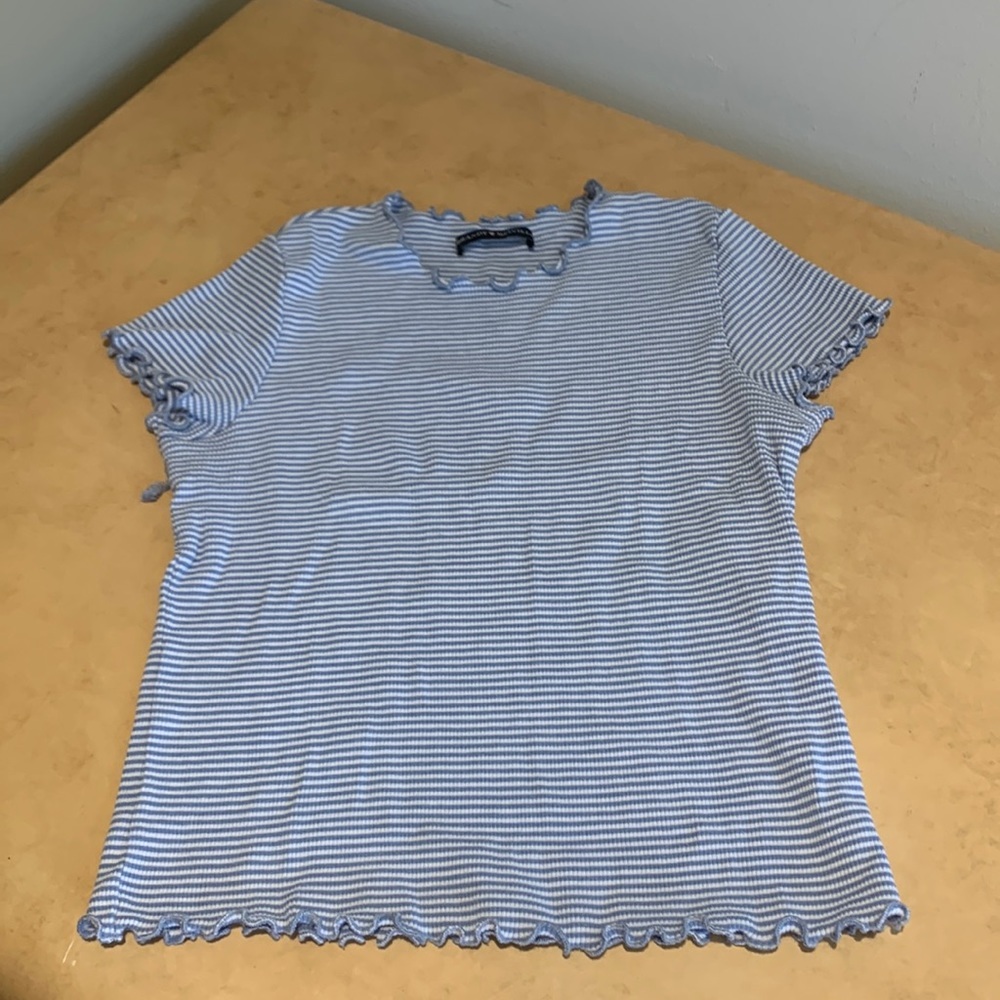 Brandy Melville stripped t-shirt EUC - used maybe twice